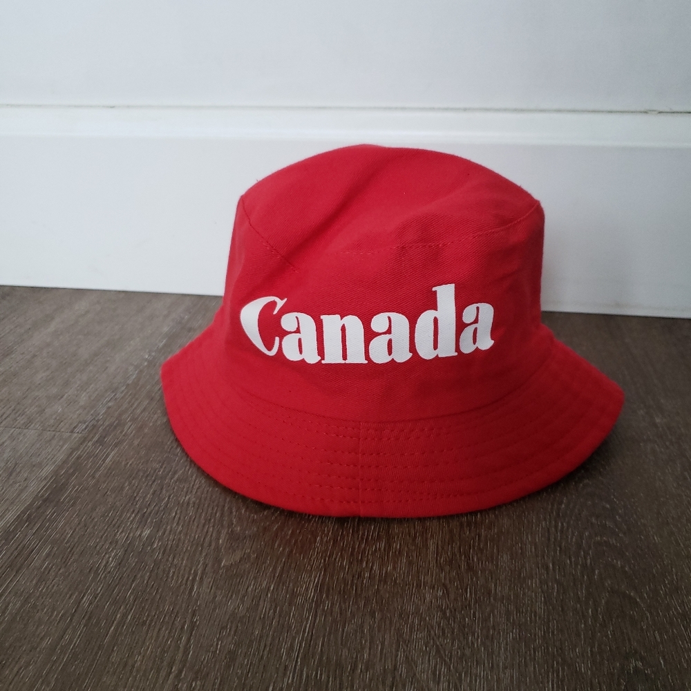 children's red white Canada souvenir bucket hat, kids Canada Day beach sun